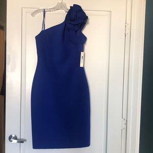 One shoulder dress in blue
